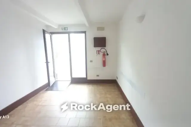 insertion image