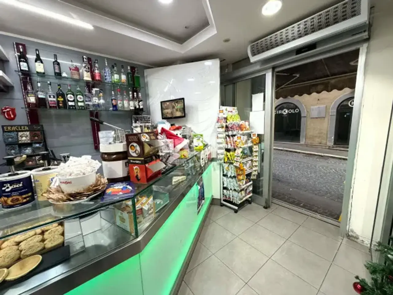 Bar in Corso della Repubblica, Velletri, {3} - Foto 2