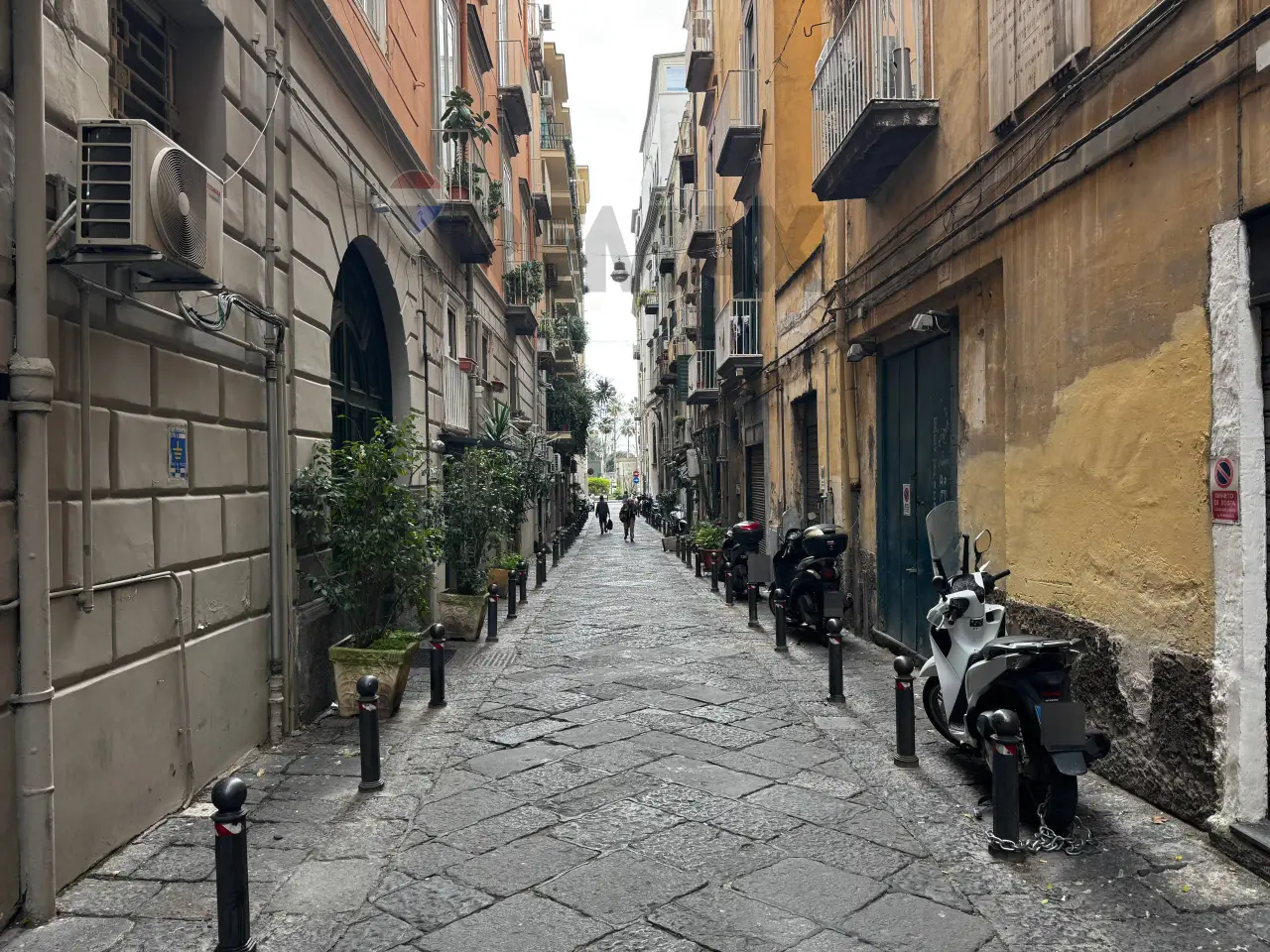 Negozio in Via Bausan 50, Napoli, {3} - Foto 2
