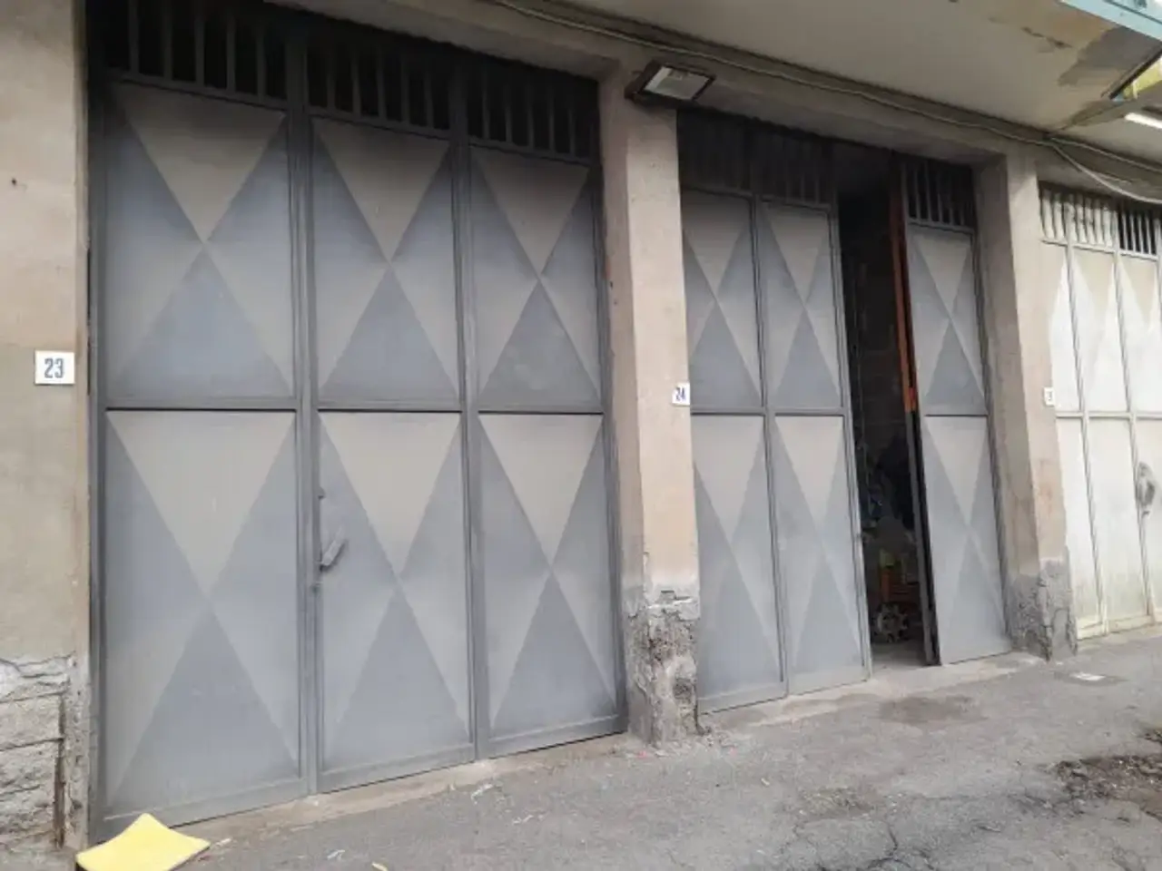 Magazzino in Via Giovanni Grasso 8, Aci Castello, {3} - Foto 1