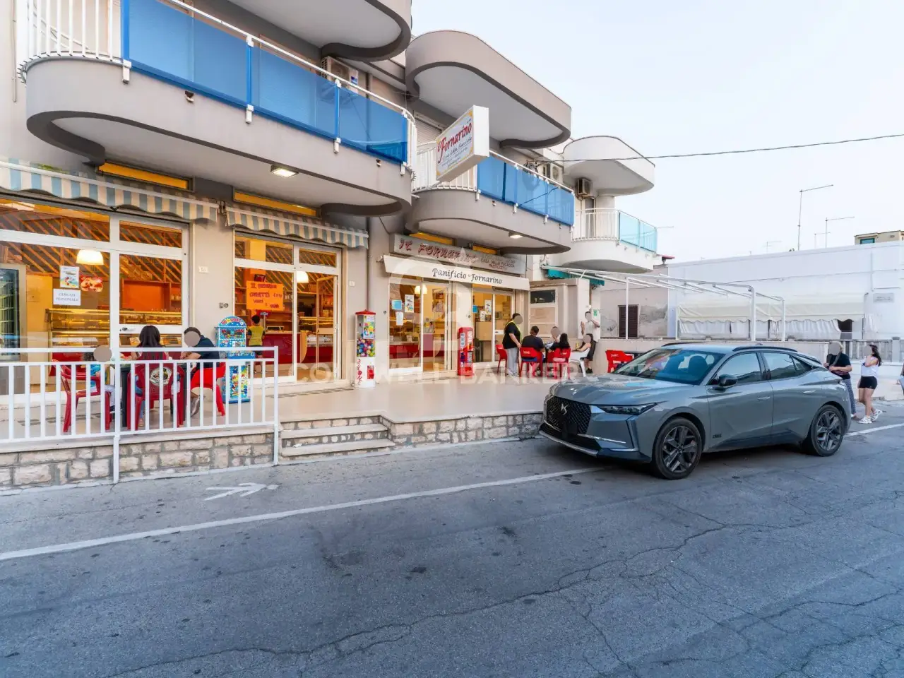 Esercizio commerciale in Via del Faro 47, Fasano, {3} - Foto 1
