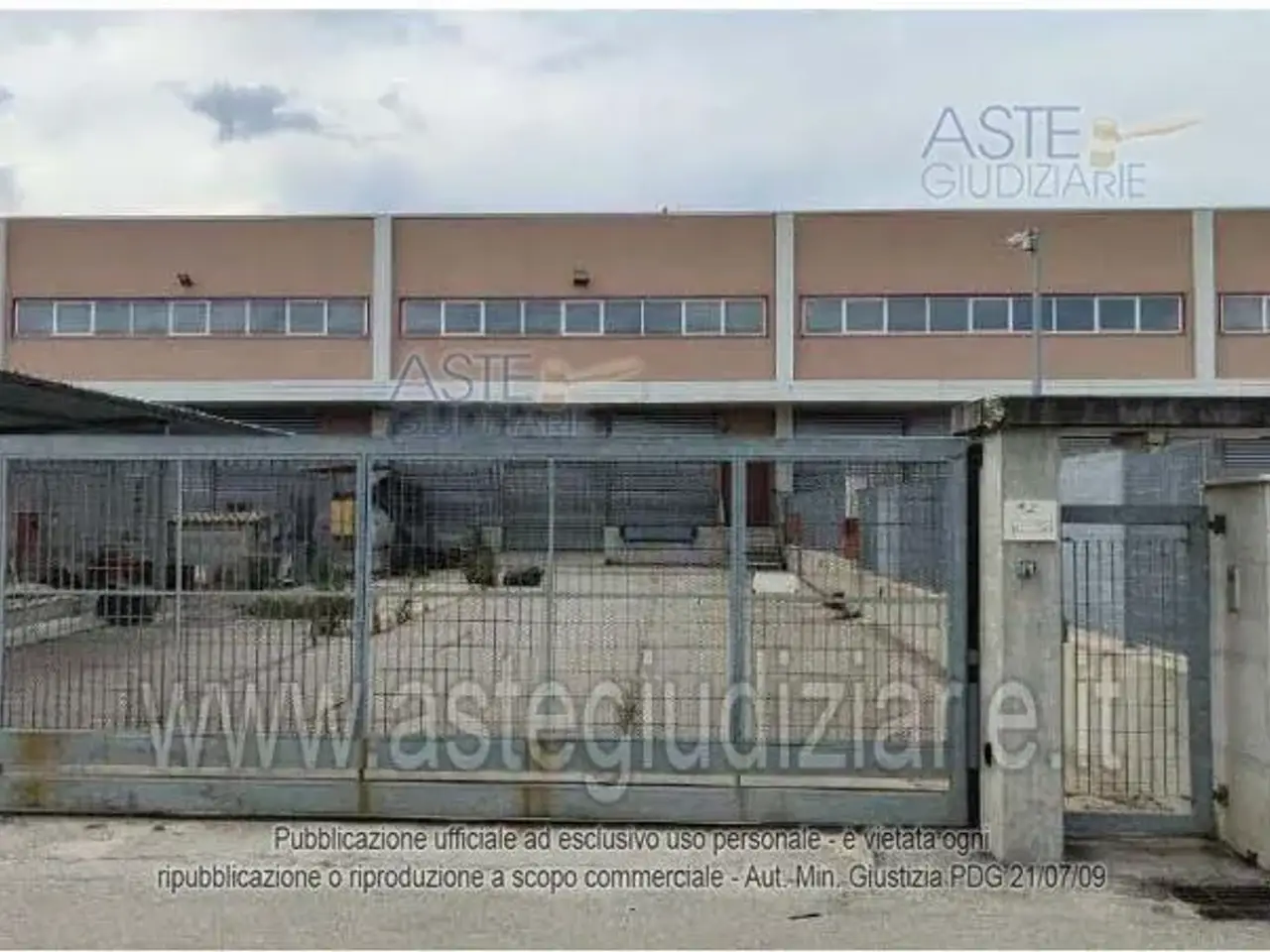 Fabbricato misto in Via Lungofino, 65013 Città Sant'Angelo Pe, Italia 65013, Citta' Sant'Angelo, {3} - Foto 1