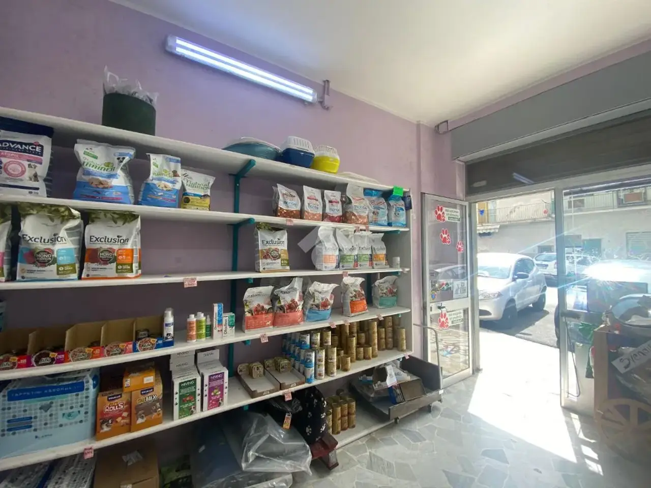Negozio in Via Tiberio 268, Napoli, {3} - Foto 2