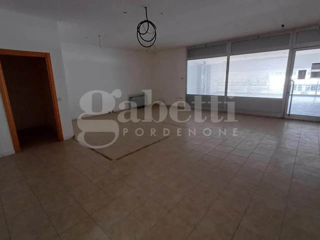 Ufficio in Viale del Benessere Snc, Cordenons, {3} - Foto 1