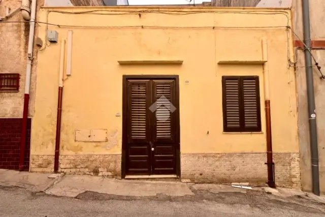 Casa indipendente in Via Alonzo 101, Castellammare del Golfo - Foto 1