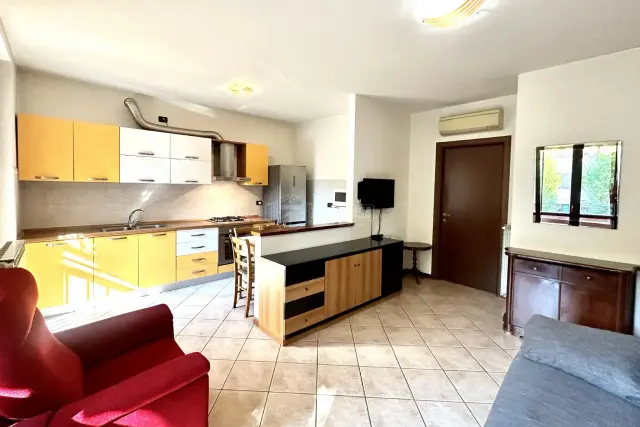 3-room flat in Via Ilaria Alpi 3, Osnago - Photo 1