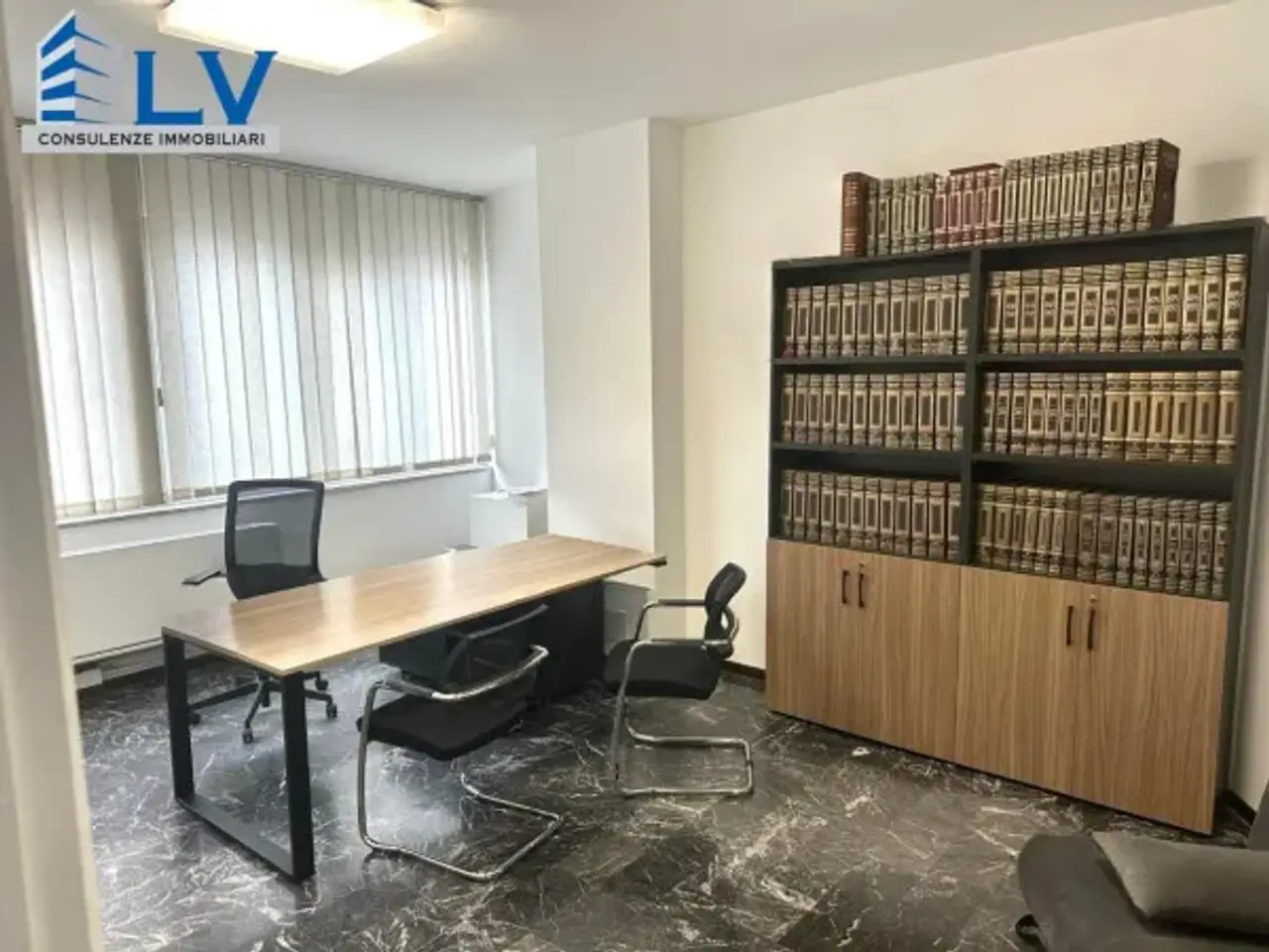 Ufficio in Via Adige, Frosinone, {3} - Foto 1