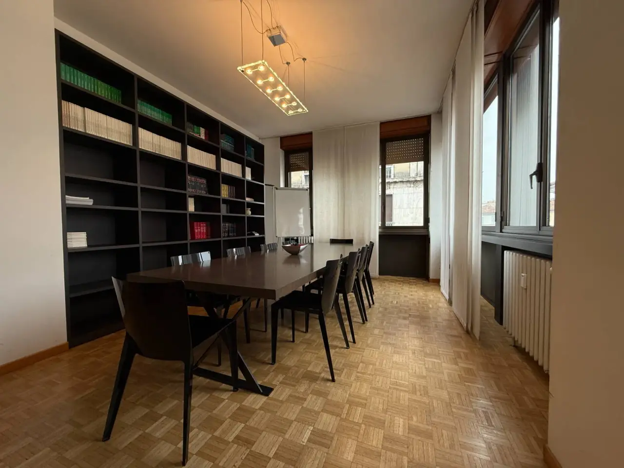Ufficio in Via Alessandro Manzoni 17, Gallarate, {3} - Foto 1