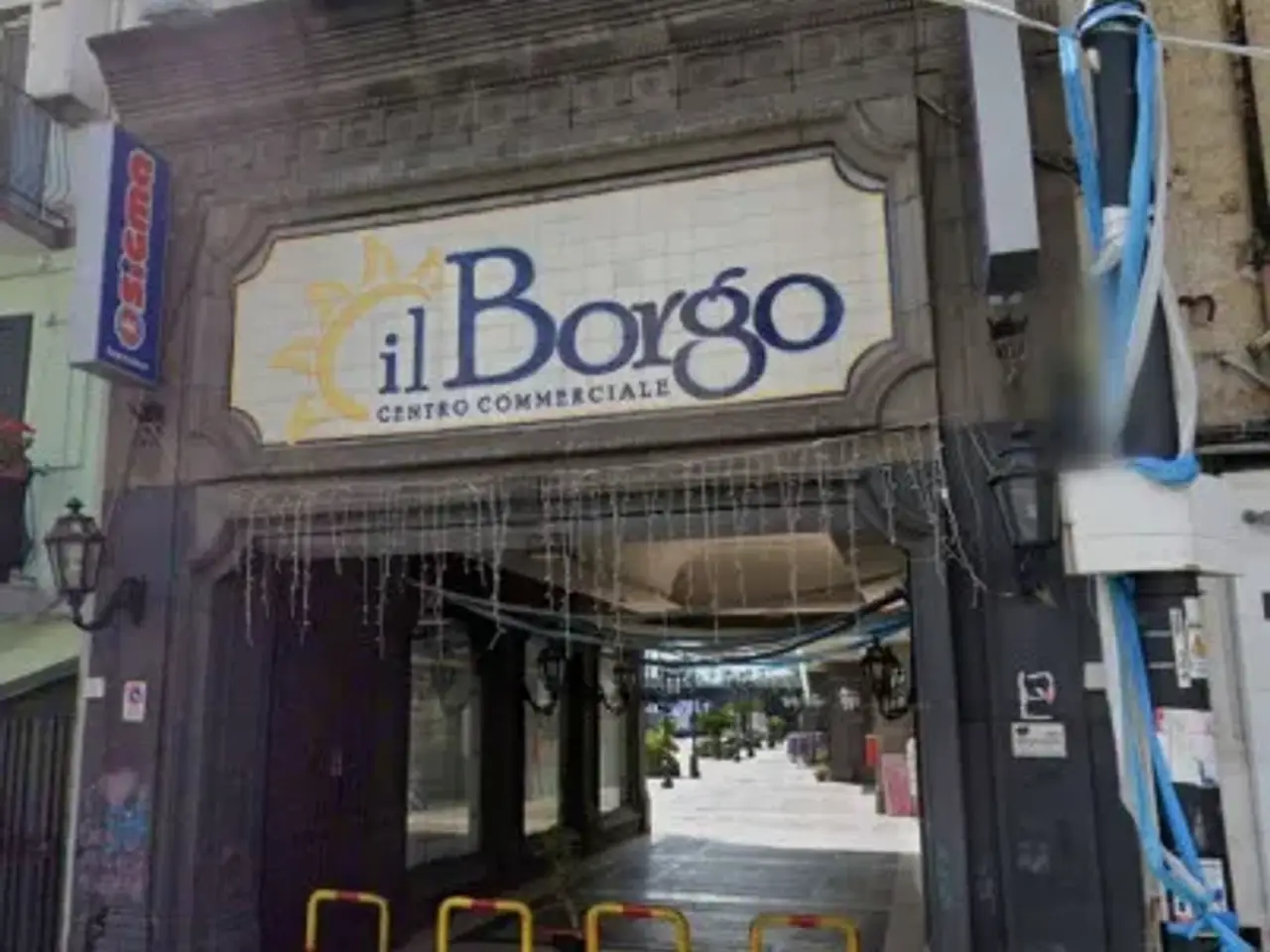 Negozio in Via della Stadera 137, Napoli, {3} - Foto 1