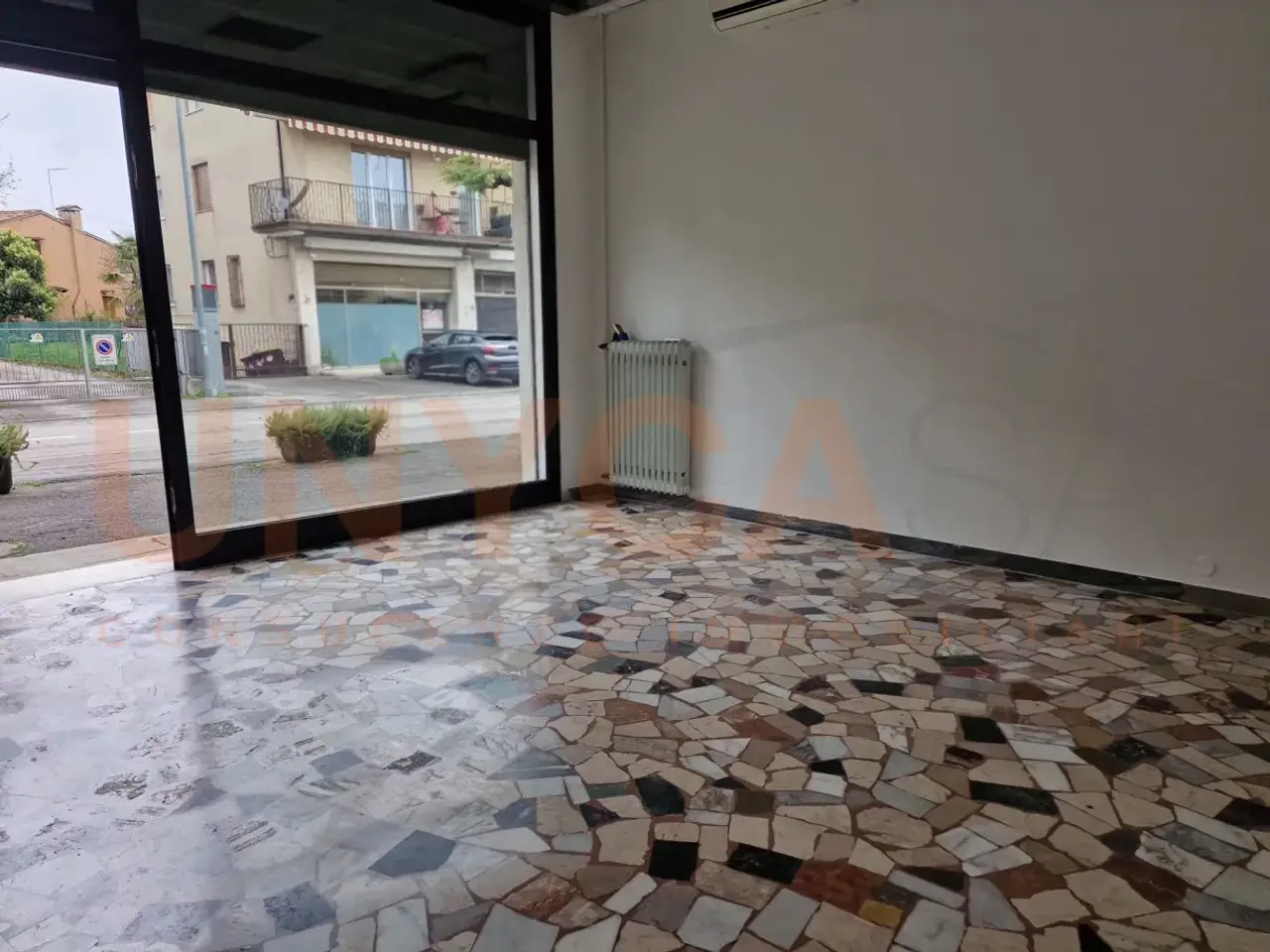 Esercizio commerciale in Via Bonaventura Cavalieri, Padova, {3} - Foto 1