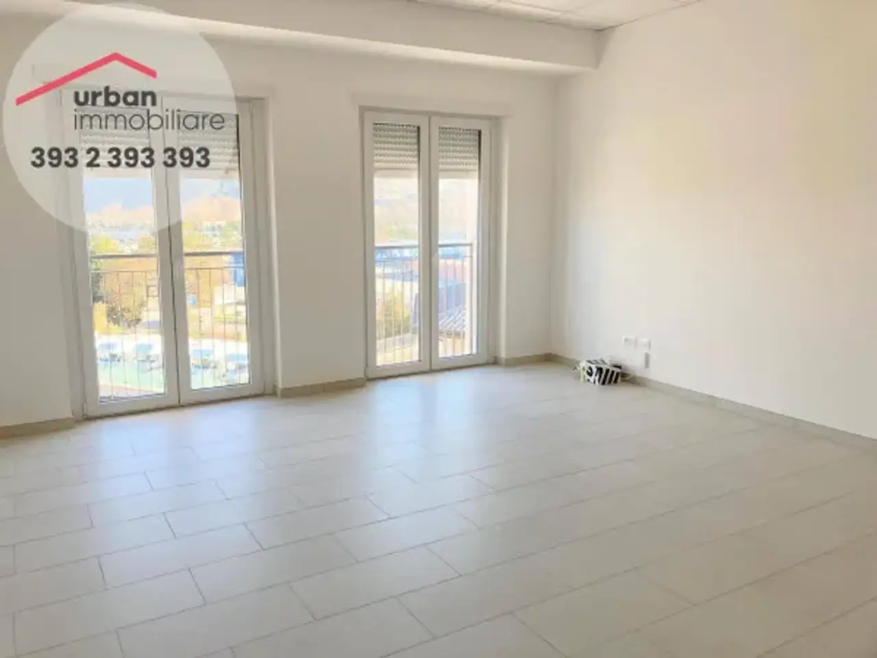 Ufficio in Strada Statale 17 35, L'Aquila, {3} - Foto 1