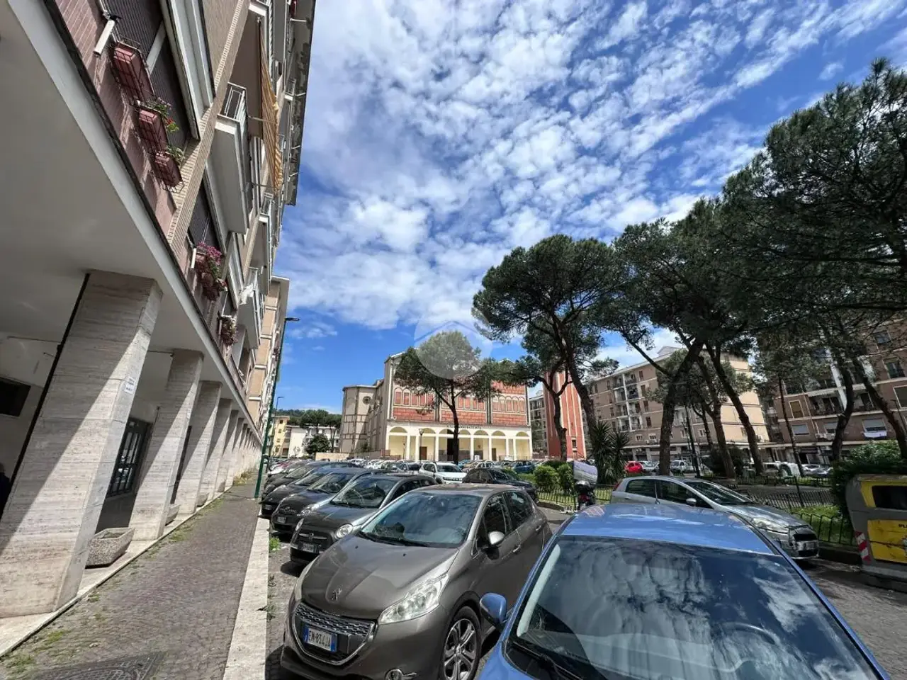 Negozio in Piazza Ettore Vitale 26, Napoli, {3} - Foto 2
