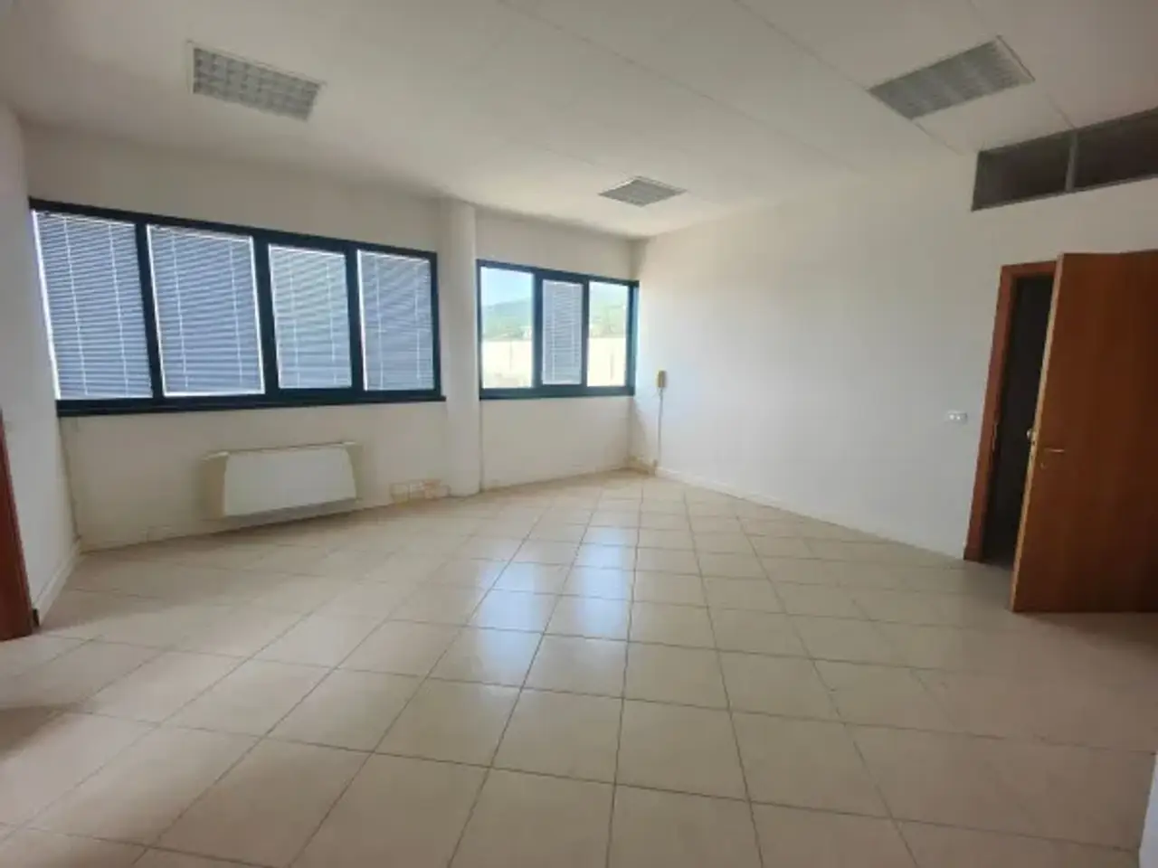 Ufficio in Via Fratelli Cervi, Loro Ciuffenna, {3} - Foto 1