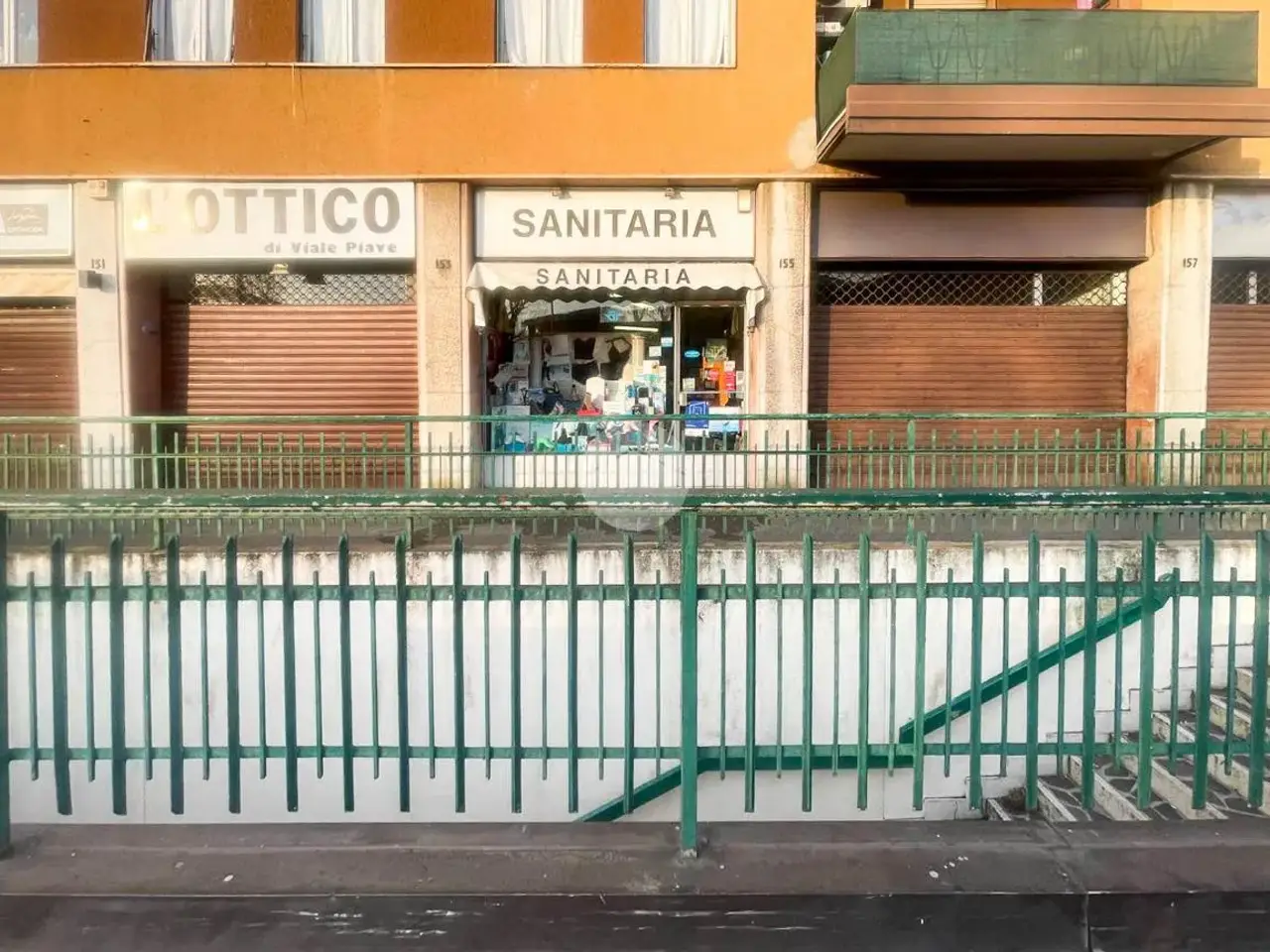 Negozio in Via Piave 153, Brescia, {3} - Foto 2