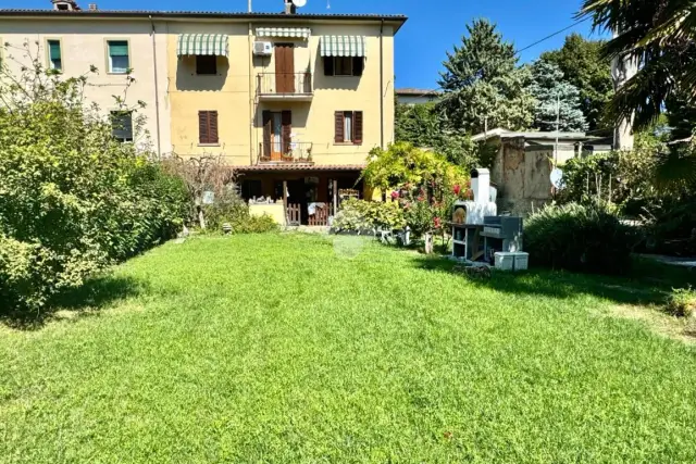 Trilocale in Viale Leopoldo Franchetti 46, Città di Castello - Foto 1