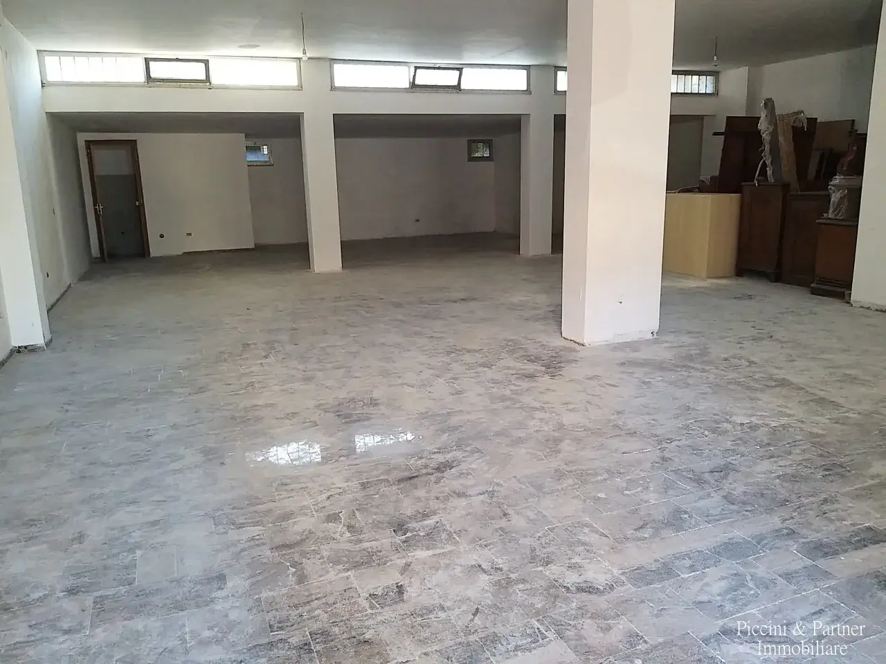 Negozio in Via delle Ghiande 124, Perugia, {3} - Foto 2