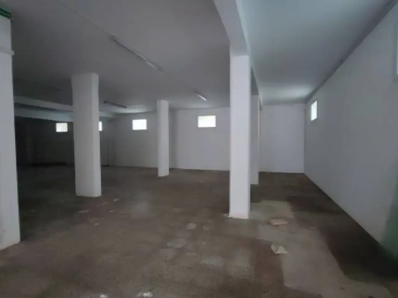 Magazzino in Via Raffaello Sanzio 74, Pescara, {3} - Foto 1