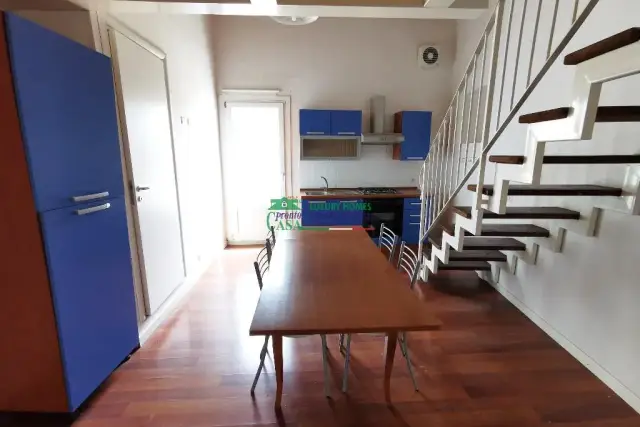 4-room flat in {3}, - Photo 1