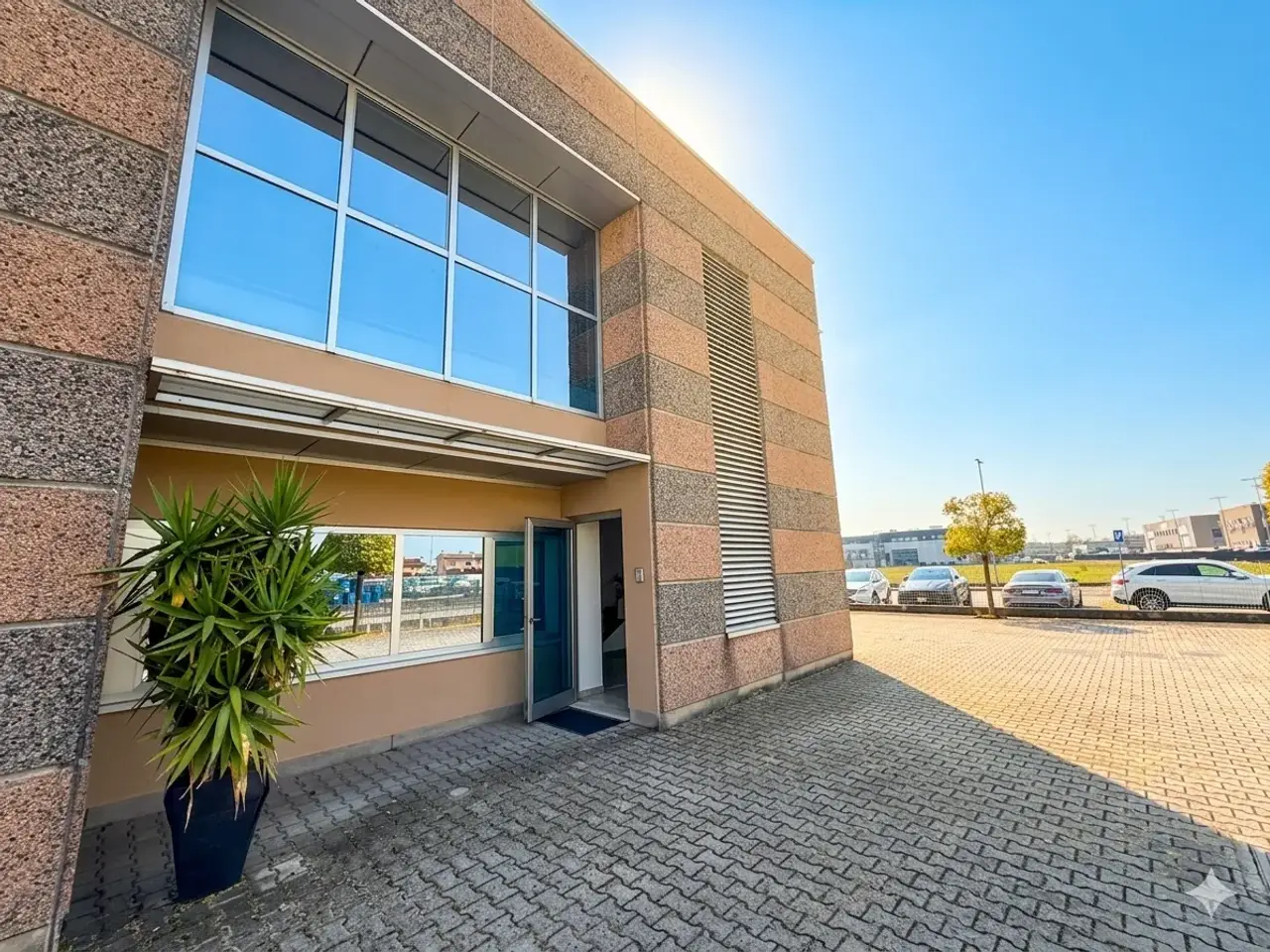 Ufficio in Via del Risparmio, Castelfranco Veneto, {3} - Foto 1