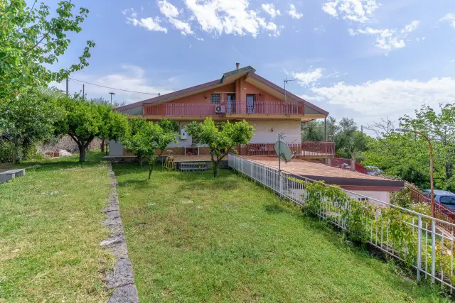 Villa in Via Nino Bixio 37, Trecastagni - Foto 1