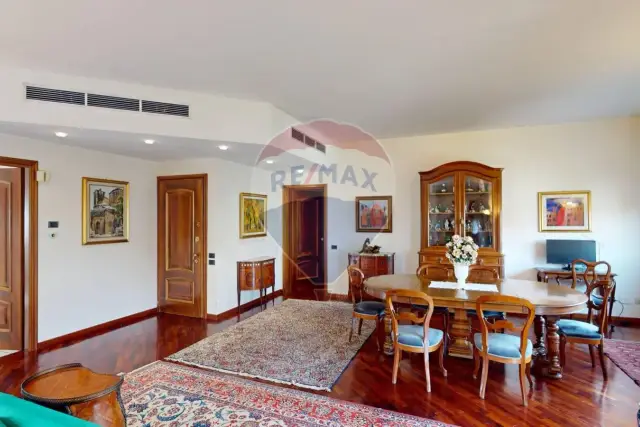 main gallery real estate image