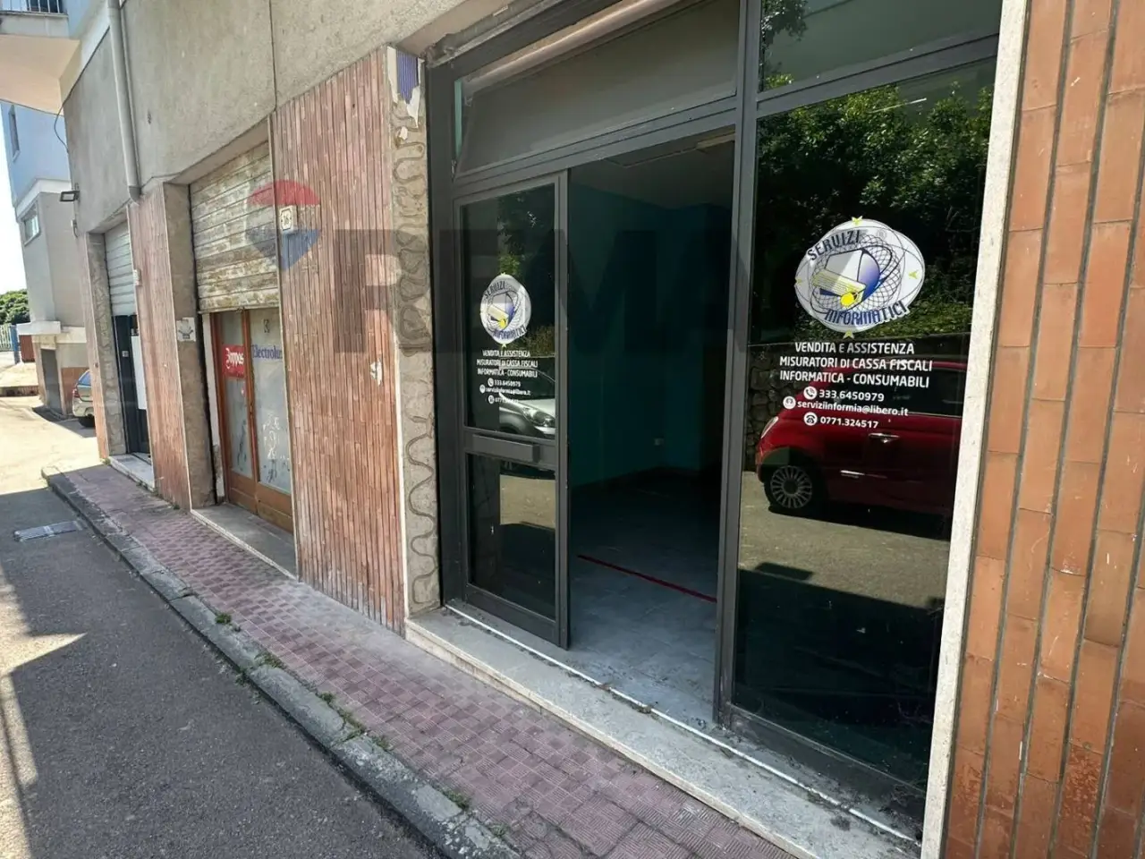 Negozio in Via Benedetto Croce Snc, Formia, {3} - Foto 2