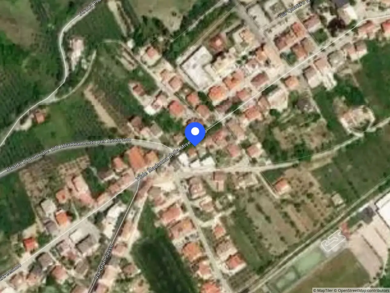 Negozio in Viale Madonna della Misericordia, 53, 64010 Ancarano Te, Italia 53, Ancarano, {3} - Foto 2