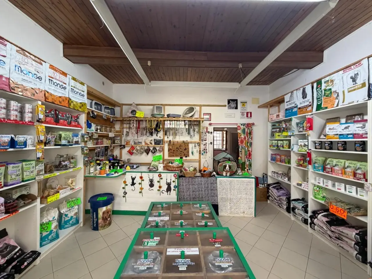 Esercizio commerciale in , Livorno, {3} - Foto 2