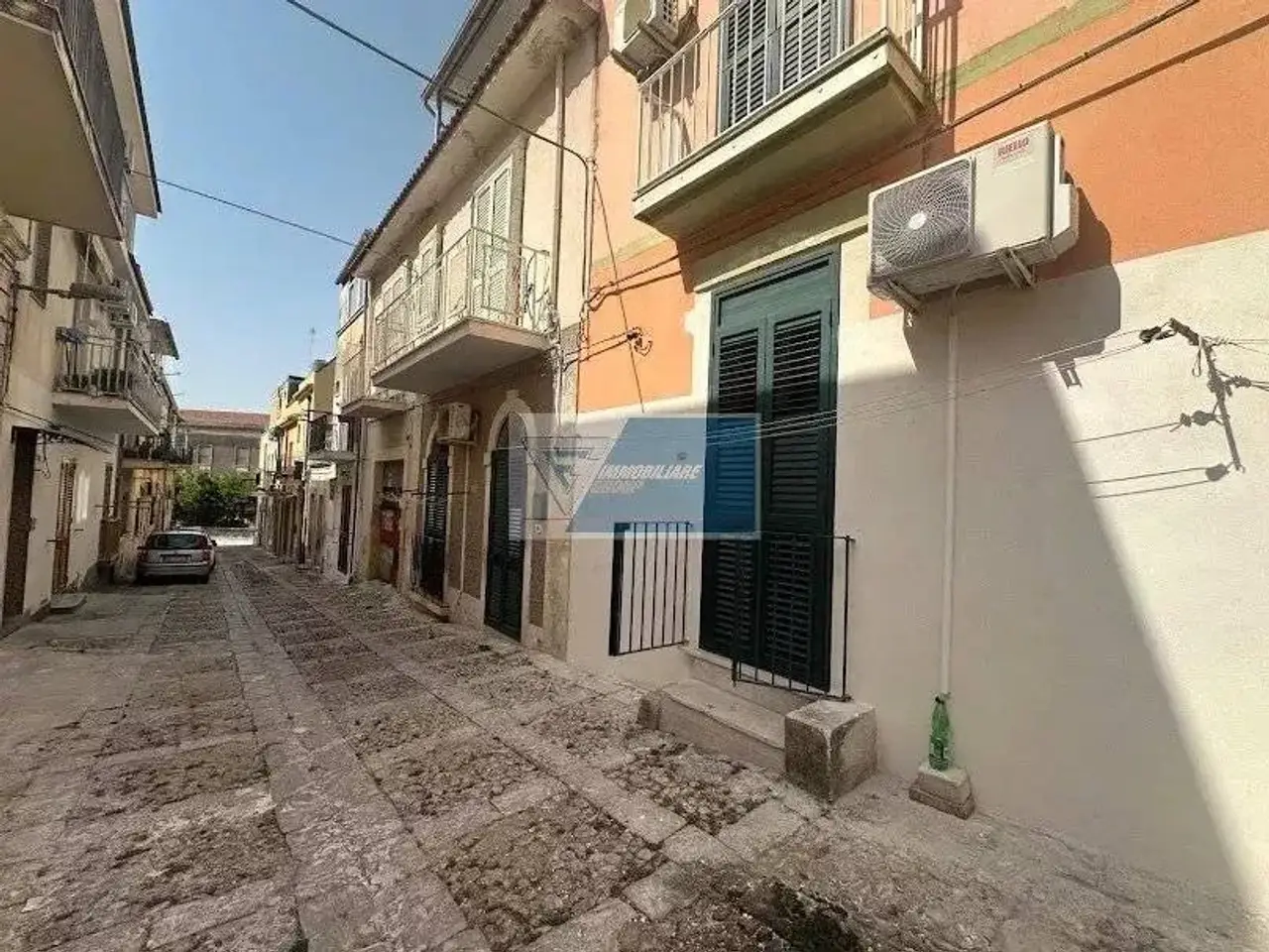 Locale commerciale in , Noto, {3} - Foto 1
