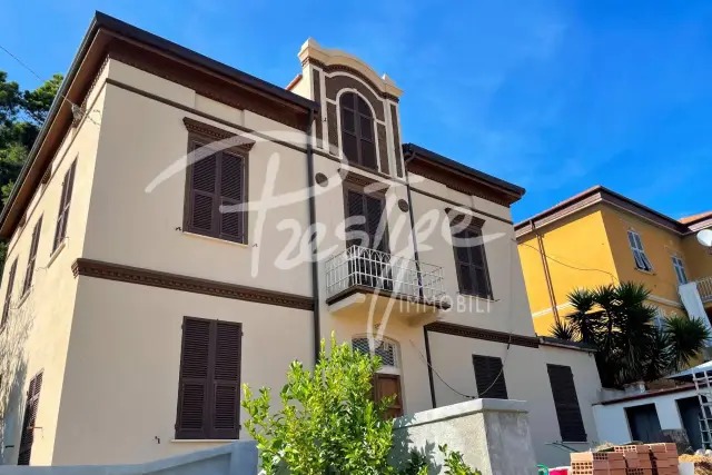 Villa in Via Ugo Botti, La Spezia - Foto 1