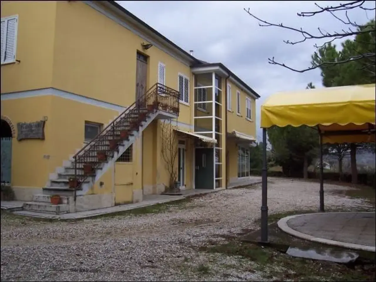 Albergo in Via U. Tupini 20, Castignano, {3} - Foto 1