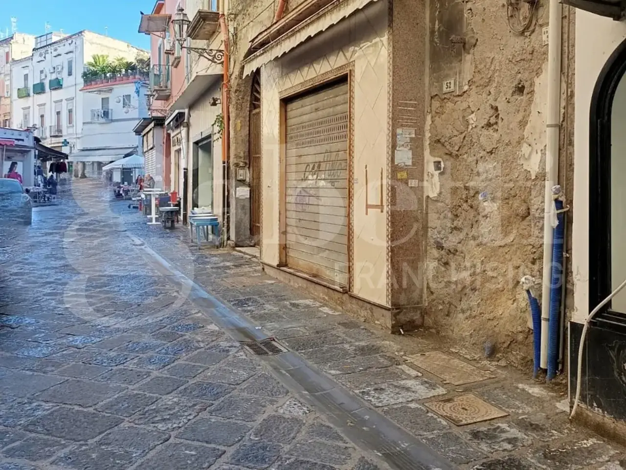Negozio in Via Bellucci Sessa  52, Portici, {3} - Foto 2