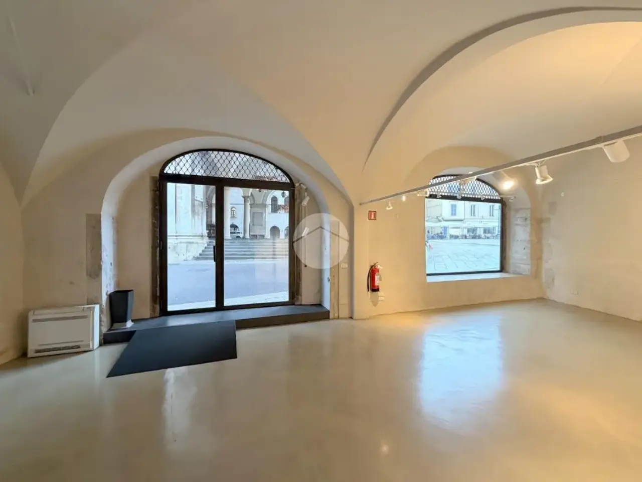 Negozio in Piazza della Loggia, Brescia, {3} - Foto 2