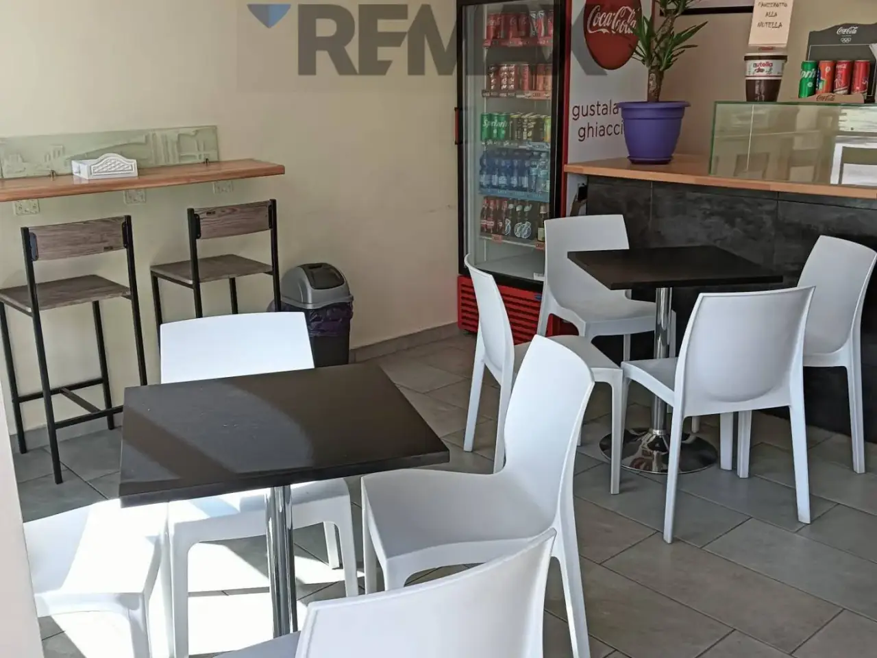 Esercizio commerciale in Via Luigi Sacco 16, Varese, {3} - Foto 2