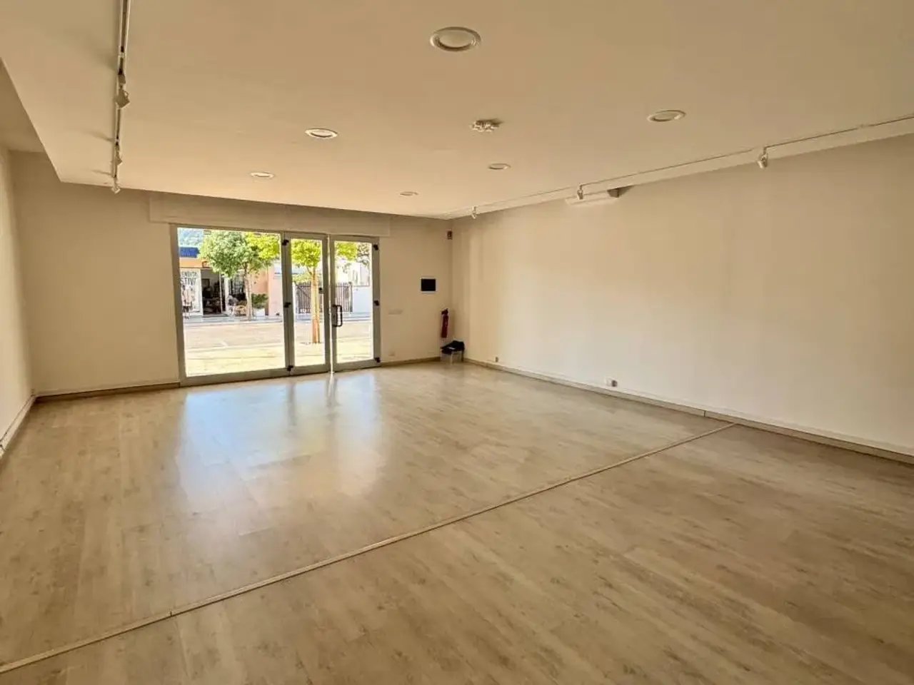 Abbigliamento in Viale Tommaso Tittoni 149, San Felice Circeo, {3} - Foto 1