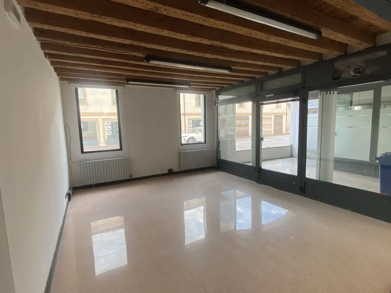 Ufficio in Via San Pio X 34/a, Castelfranco Veneto, {3} - Foto 1
