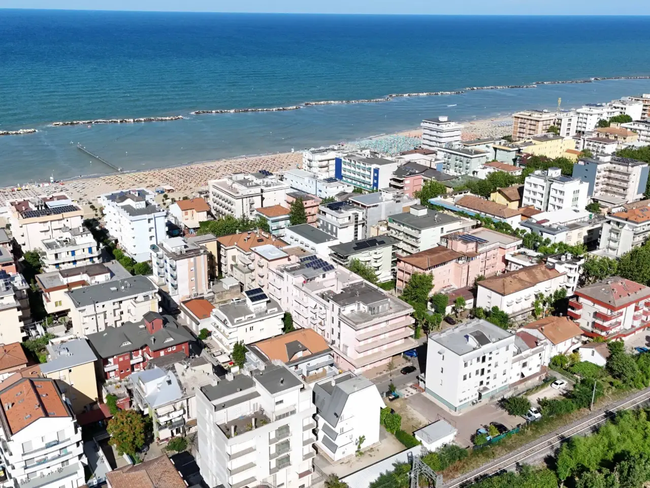 Palazzina commerciale in Via Albio Tibullo 40, Bellaria-Igea Marina, {3} - Foto 1