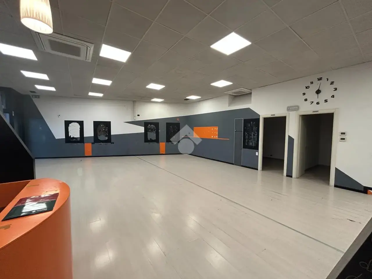 Negozio in Via Erizzo 185, Valdobbiadene, {3} - Foto 2