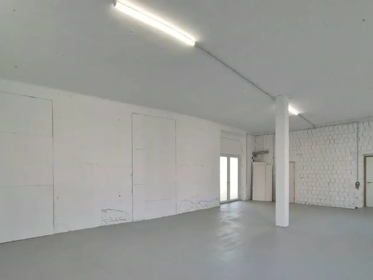 Magazzino in Via Trento Trieste, Bovisio-Masciago, {3} - Foto 2