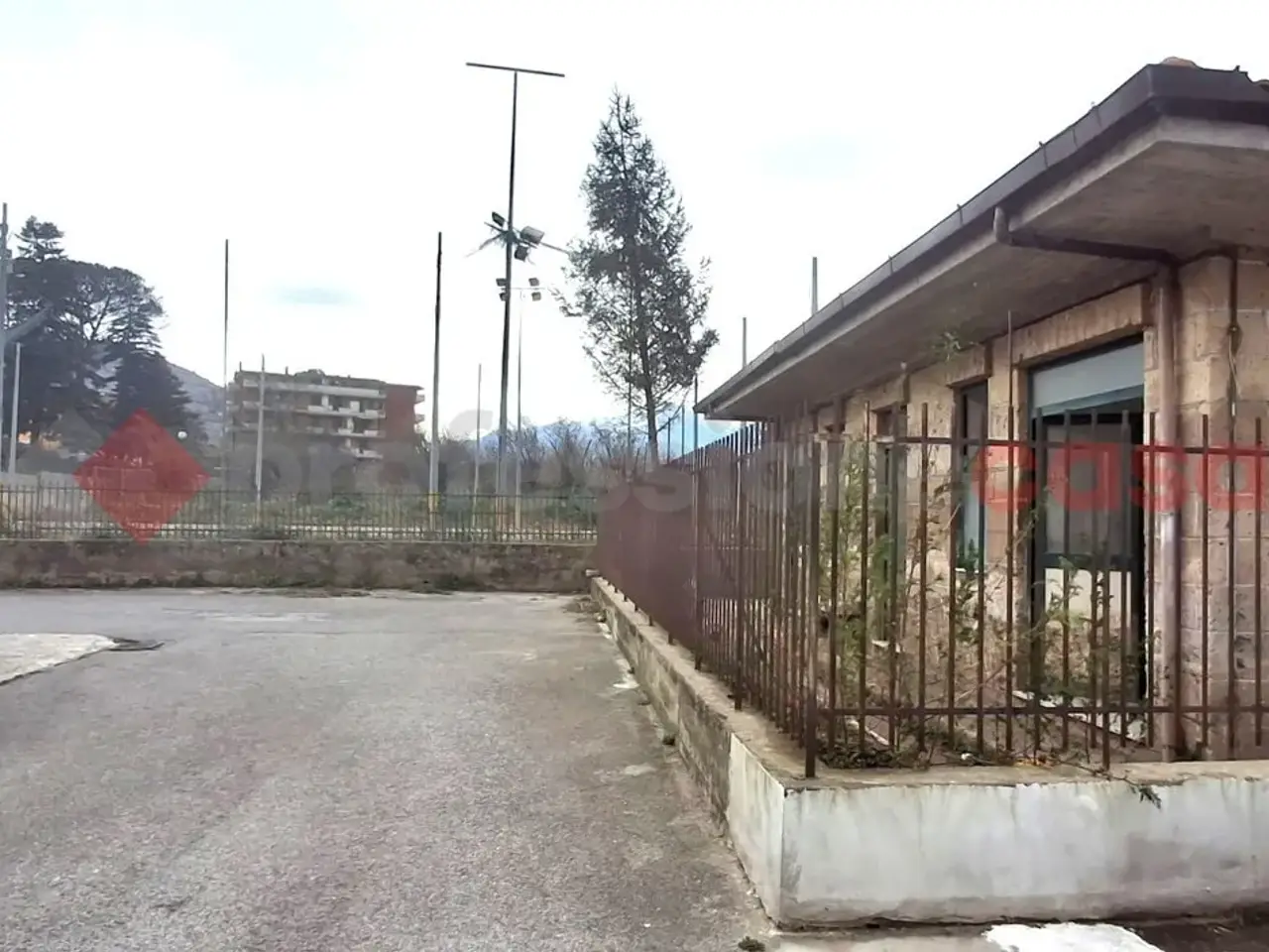 Negozio in Via Cirillo 36, Mercato San Severino, {3} - Foto 2