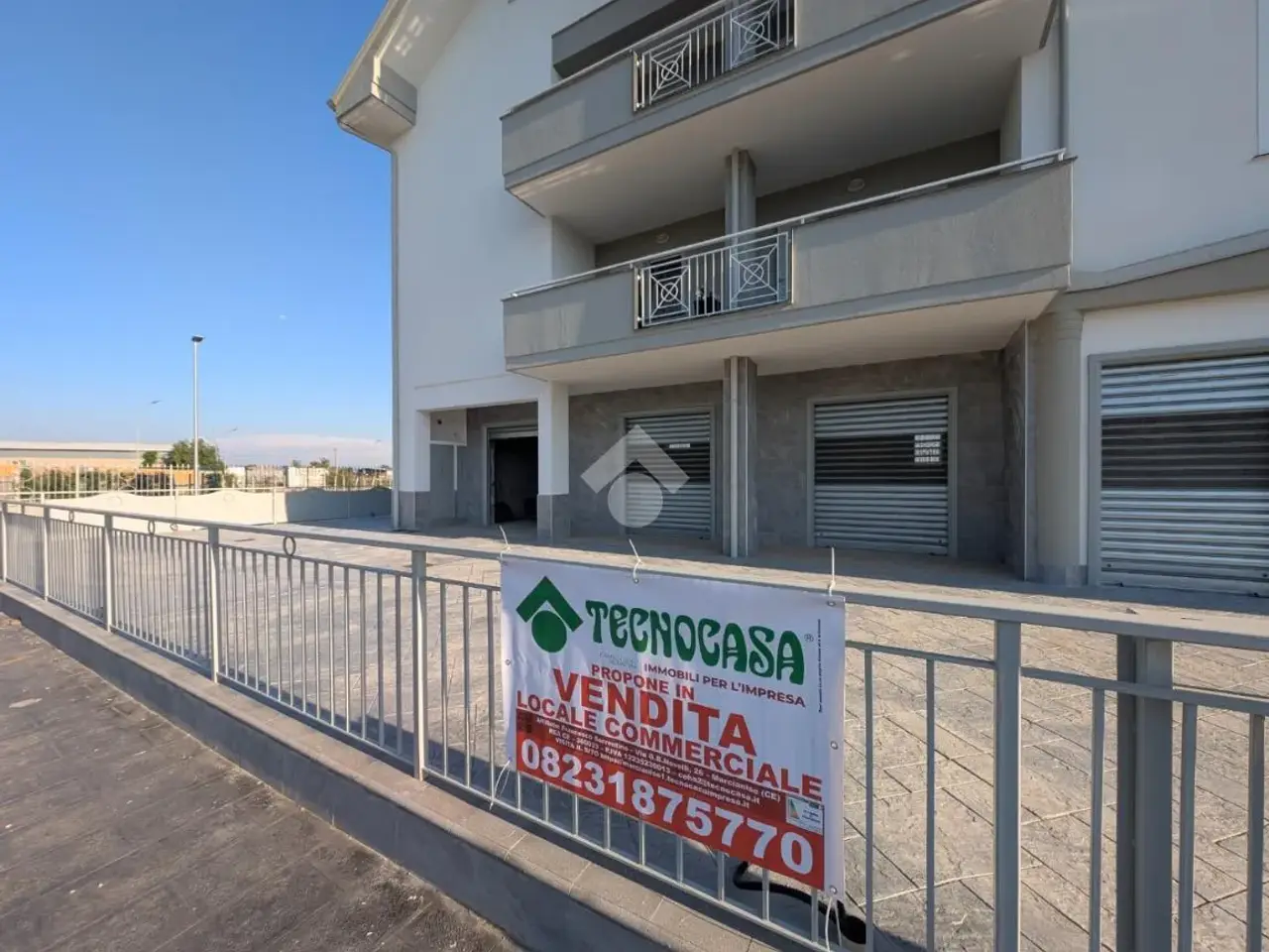 Negozio in Via Nocelle 85, Portico Di Caserta, {3} - Foto 1