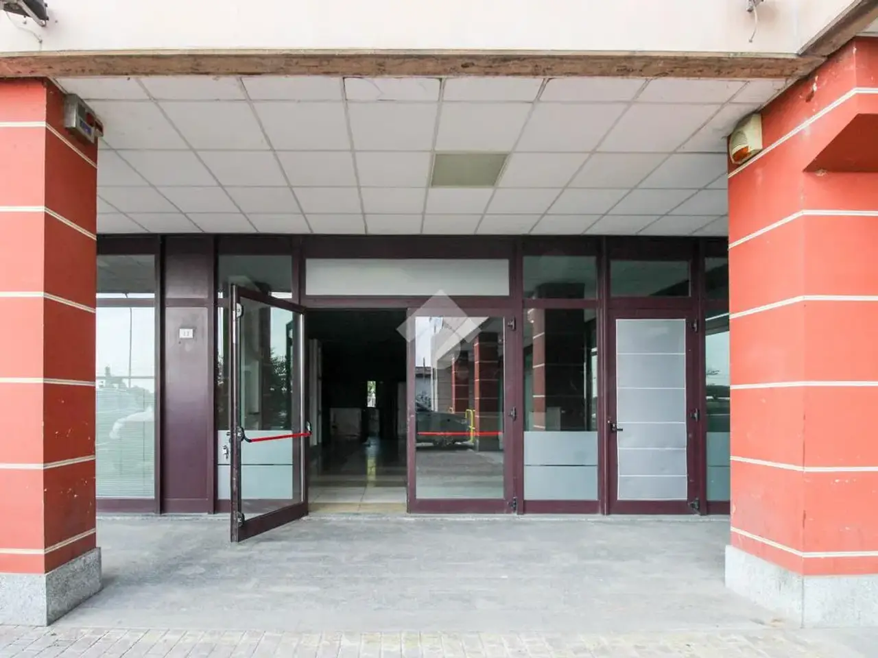 Ufficio in Viale Lombardia 1, Rovato, {3} - Foto 1