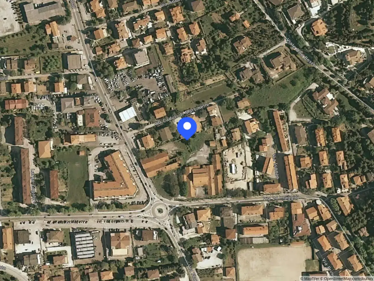 Fabbricato misto in Via Flaminia, N. Snc, Gualdo Tadino, {3} - Foto 1