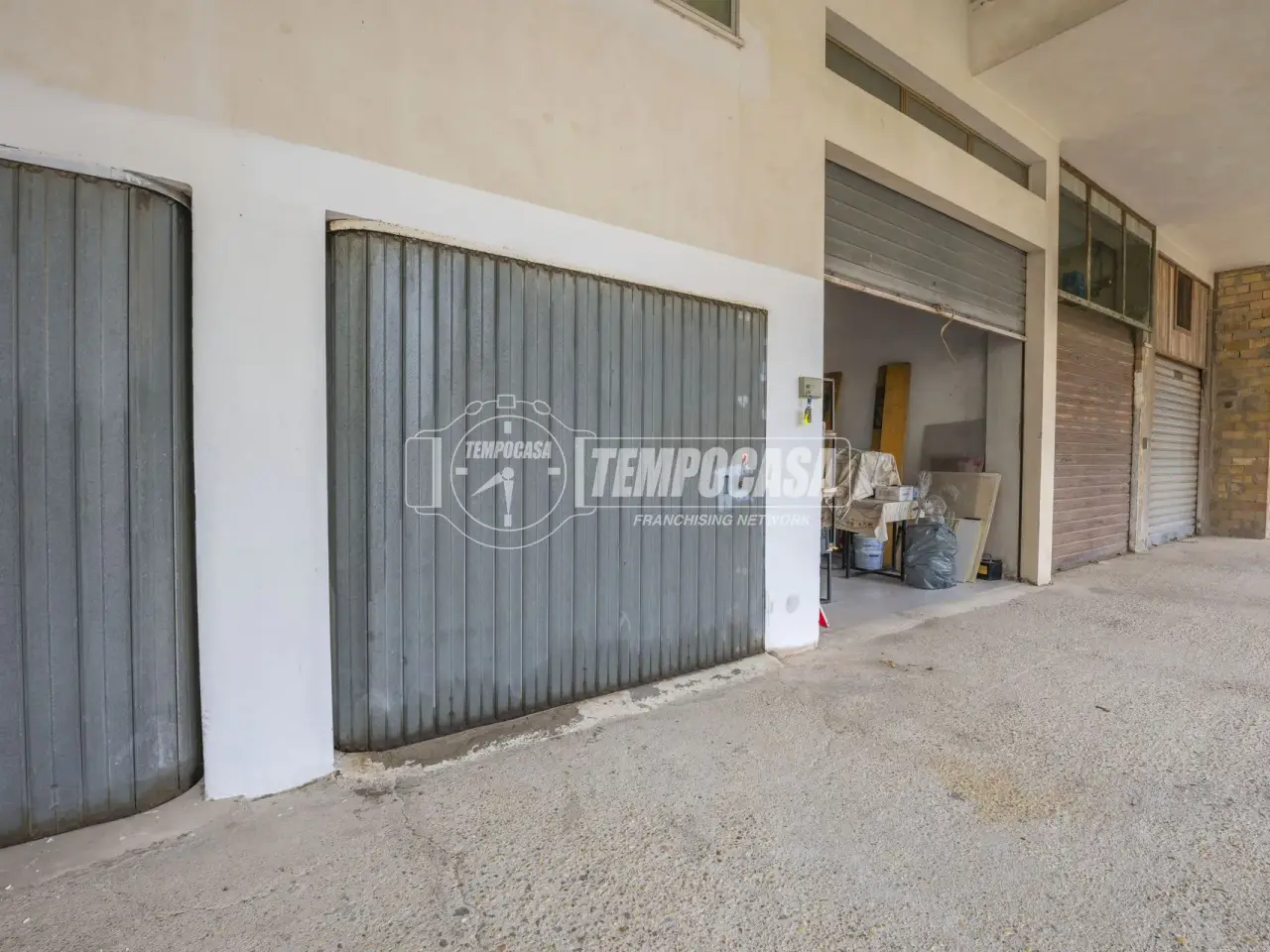 Magazzino in Via San Giovanni Bosco, Porto Sant'Elpidio, {3} - Foto 2