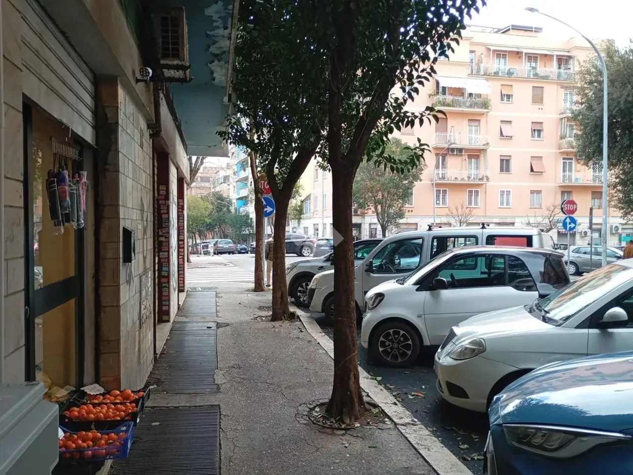 Negozio in Via Giovanni Maggi 26, Roma, {3} - Foto 1