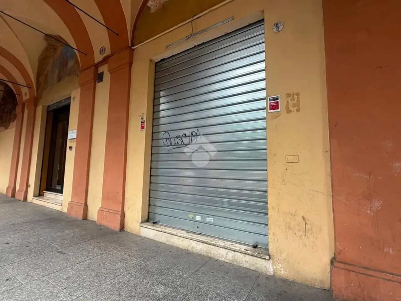 Negozio in Via di Saragozza 181, Bologna, {3} - Foto 2