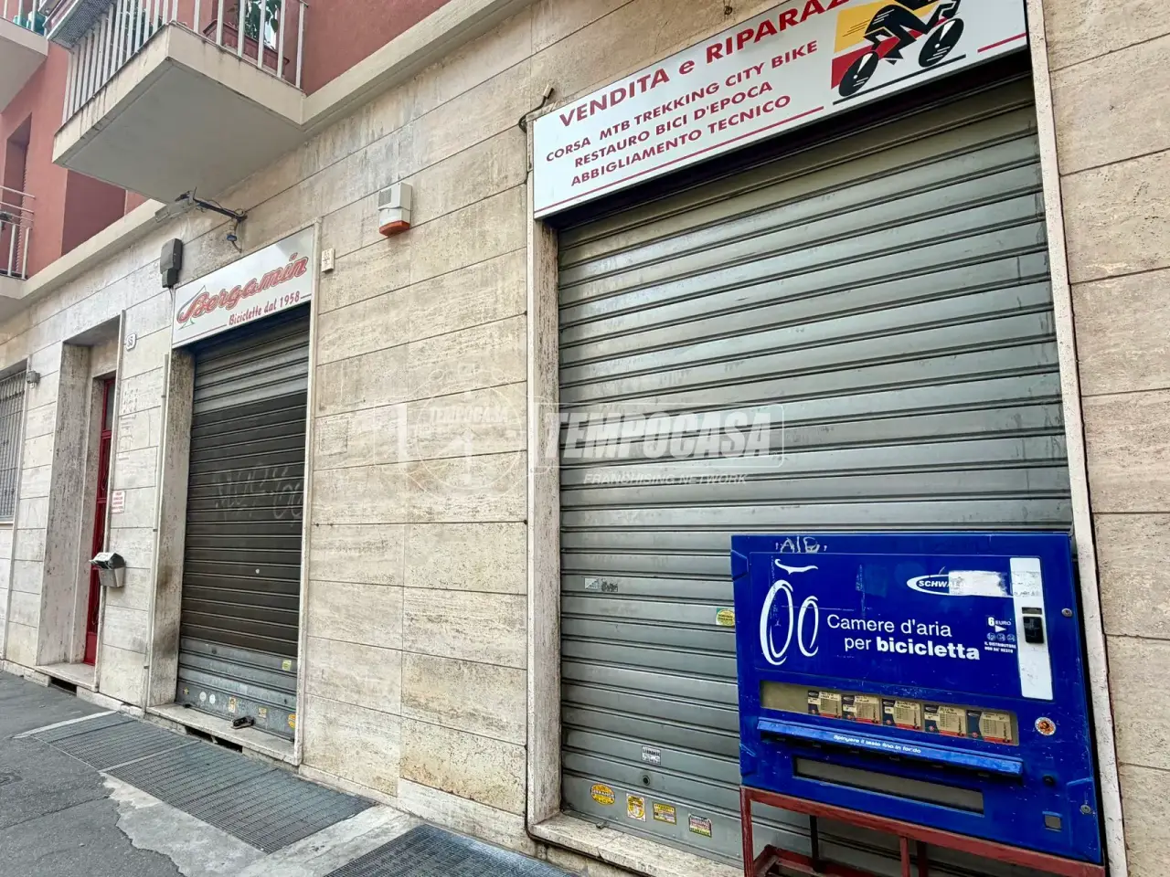 Negozio in Via Paolo Braccini, Torino, {3} - Foto 2