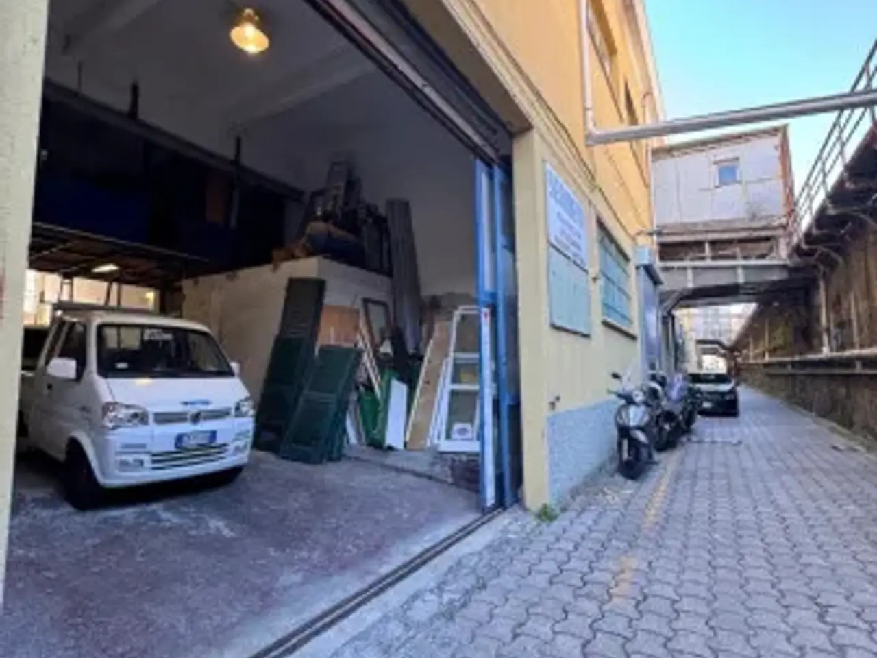 Capannone in Via al Ponte Polcevera, Genova, {3} - Foto 1