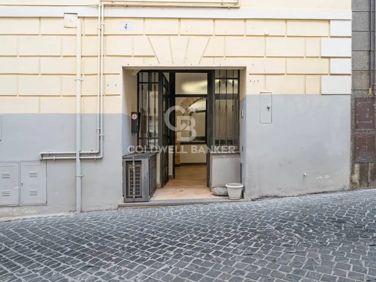 Negozio in Via dello Statuto 4, Tarquinia, {3} - Foto 2