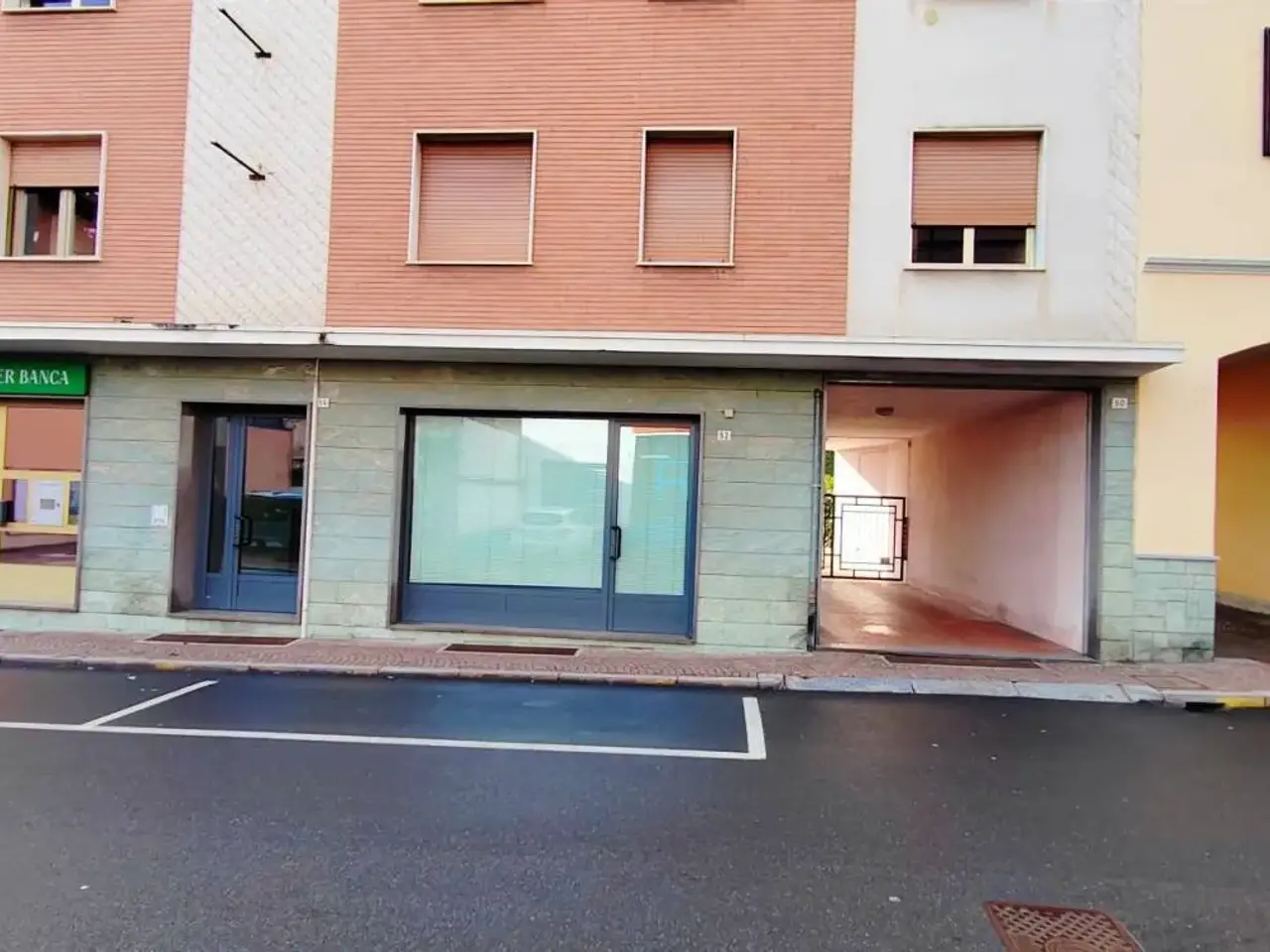Locale commerciale in Corso Libertà, Brusnengo, Brusnengo, {3} - Foto 2